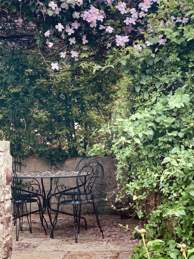 Cote Jardin Sainte-Suzanne (Mayenne) Exterior foto