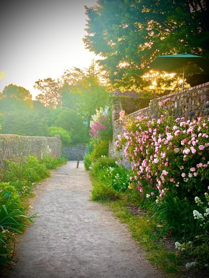 Cote Jardin Sainte-Suzanne (Mayenne) Exterior foto